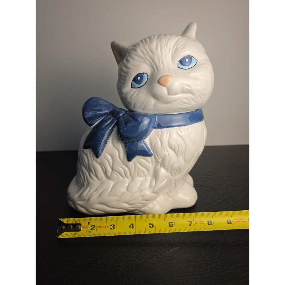 VTG White Persian Cat Cookie Jar Ceramic Wencome Blue Eyes Ribbon Cottagecore